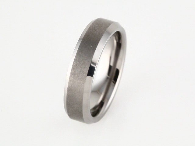 Side angle of satin tungsten men's wedding band, 6 mm